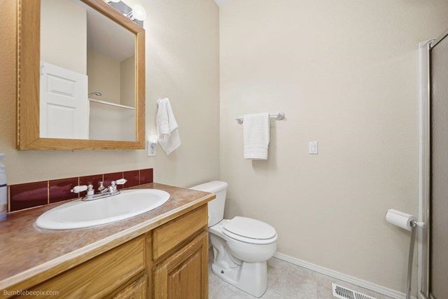 15010 W 4 Mound Rd, Nine Mile Falls, WA 99026