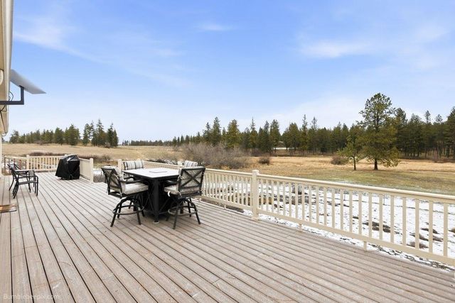 15010 W 4 Mound Rd, Nine Mile Falls, WA 99026