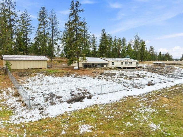 15010 W 4 Mound Rd, Nine Mile Falls, WA 99026