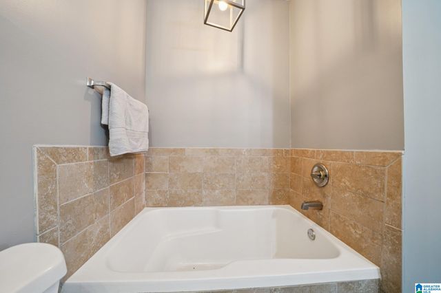 475 River Forest Ln Ste 4150, Talladega, AL 35160