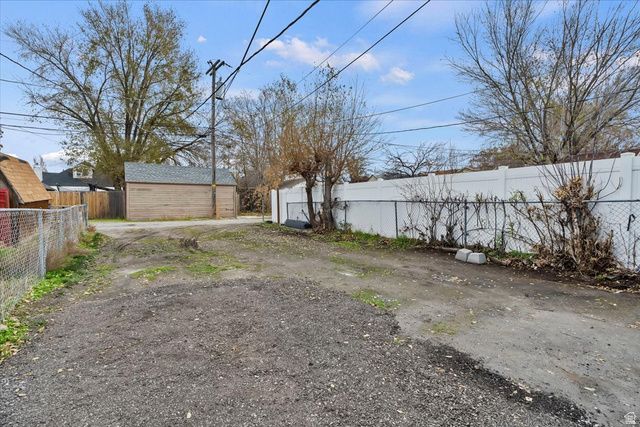 249 S GLENDALE ST, Salt Lake City, UT 84104