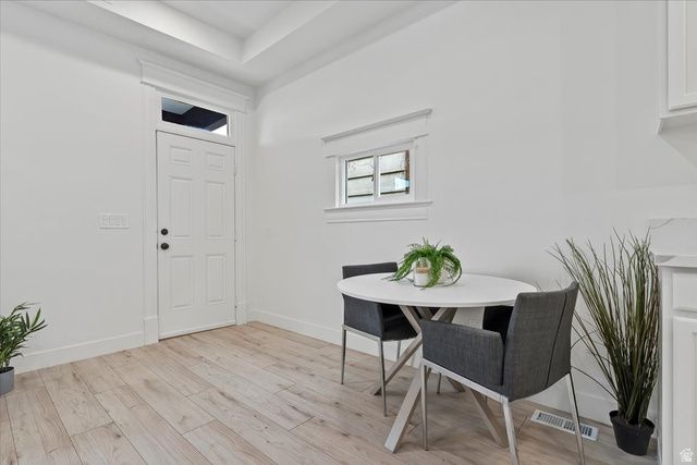 249 S GLENDALE ST, Salt Lake City, UT 84104