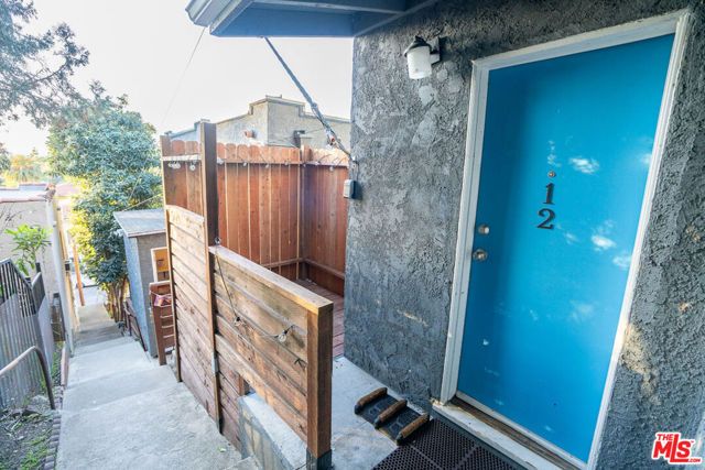 834 Laguna Avenue, Los Angeles, CA 90026
