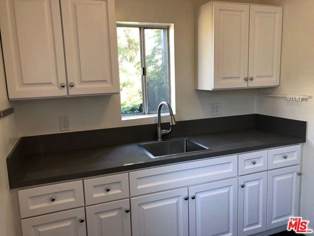 834 Laguna Avenue, Los Angeles, CA 90026