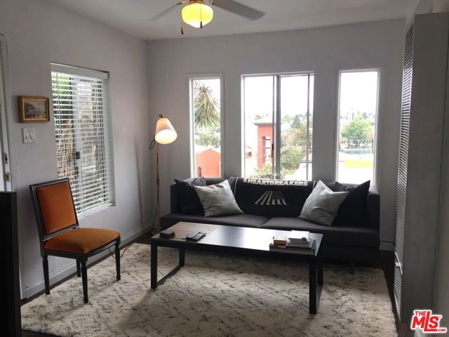 834 Laguna Avenue, Los Angeles, CA 90026