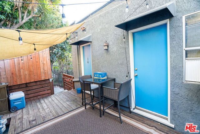 834 Laguna Avenue, Los Angeles, CA 90026