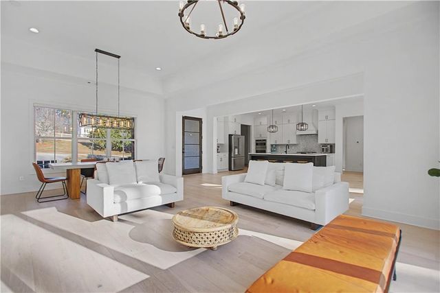 5306 Weeping Creek Trail, Flowery Branch, GA 30542