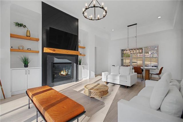 5306 Weeping Creek Trail, Flowery Branch, GA 30542