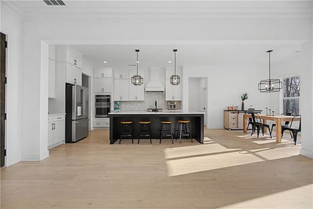 5306 Weeping Creek Trail, Flowery Branch, GA 30542