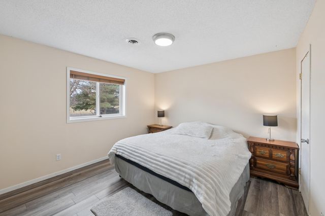 37625 Eleanor Avenue, North Branch, MN 55056