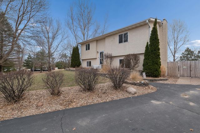 37625 Eleanor Avenue, North Branch, MN 55056