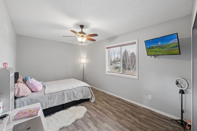 37625 Eleanor Avenue, North Branch, MN 55056