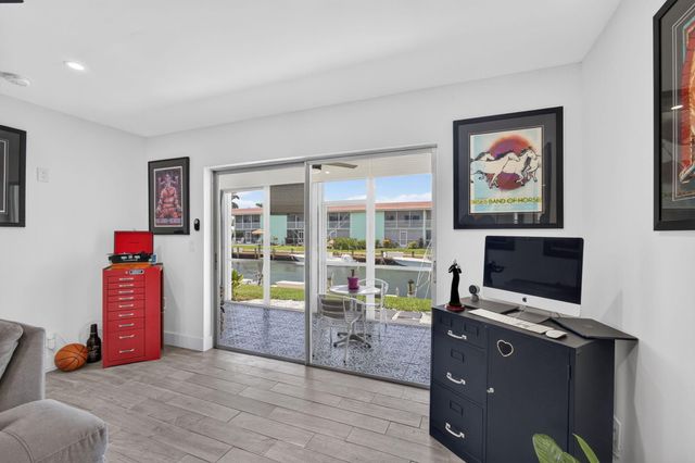 110 Wettaw Lane 106, North Palm Beach, FL 33408