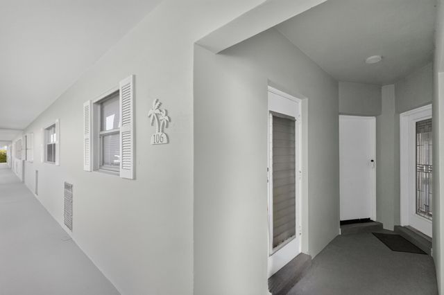 110 Wettaw Lane 106, North Palm Beach, FL 33408