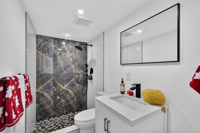 110 Wettaw Lane 106, North Palm Beach, FL 33408