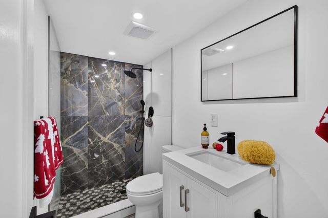 110 Wettaw Lane 106, North Palm Beach, FL 33408