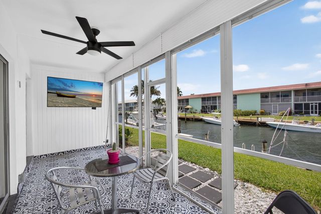 110 Wettaw Lane 106, North Palm Beach, FL 33408