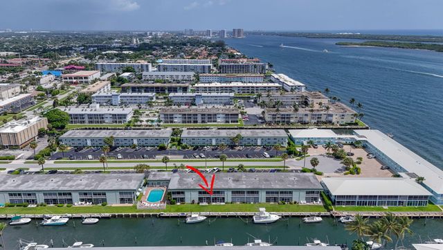 110 Wettaw Lane 106, North Palm Beach, FL 33408