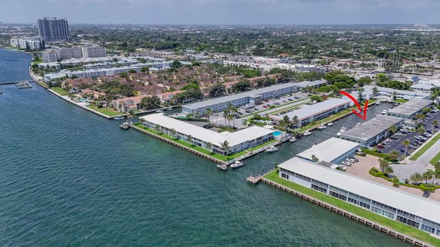 110 Wettaw Lane 106, North Palm Beach, FL 33408