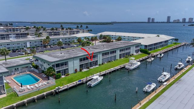 110 Wettaw Lane 106, North Palm Beach, FL 33408