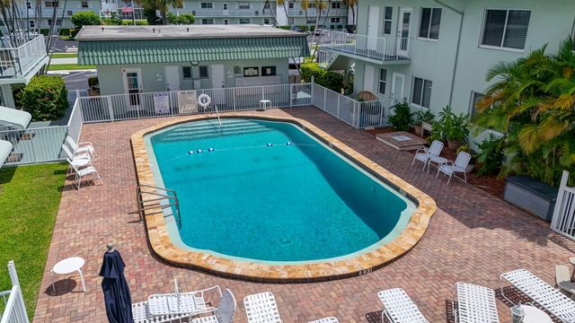 110 Wettaw Lane 106, North Palm Beach, FL 33408