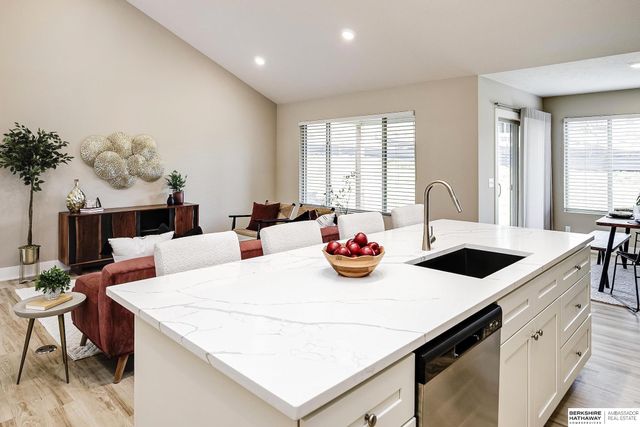 2617 Piney Creek Drive, Elkhorn, NE 68022