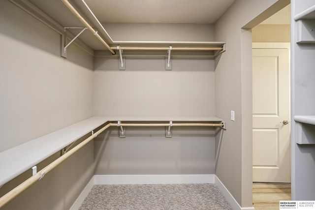 2617 Piney Creek Drive, Elkhorn, NE 68022