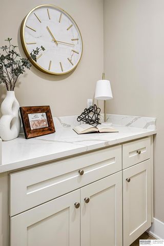 2617 Piney Creek Drive, Elkhorn, NE 68022