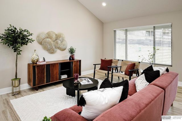 2617 Piney Creek Drive, Elkhorn, NE 68022