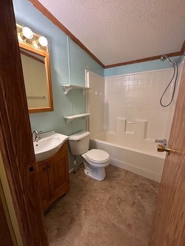 105 Short Street, Delmar, IA 52037