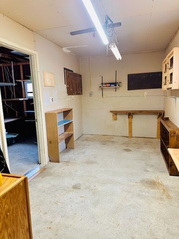 105 Short Street, Delmar, IA 52037