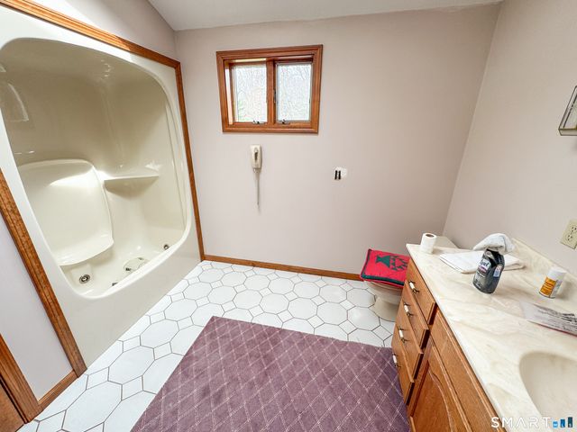 10 Boris Court, Meriden, CT 06450