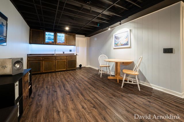 265 Country Club Road, Holland, MI 49423