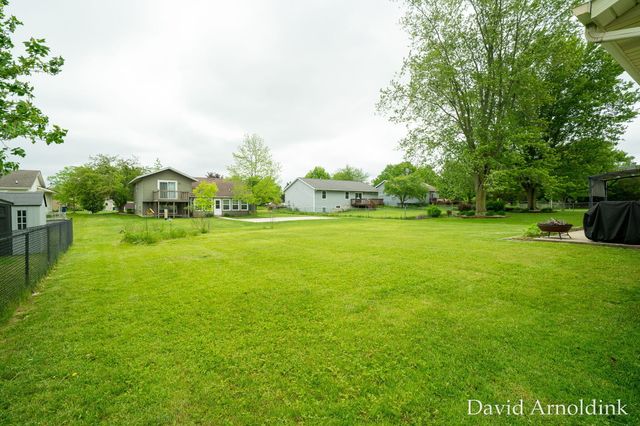 265 Country Club Road, Holland, MI 49423