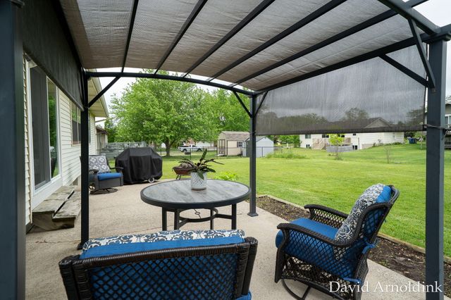 265 Country Club Road, Holland, MI 49423