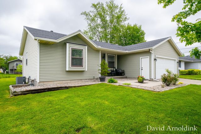 265 Country Club Road, Holland, MI 49423