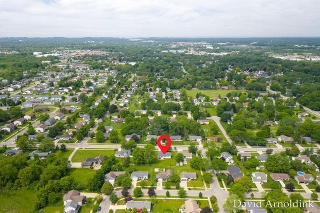 265 Country Club Road, Holland, MI 49423