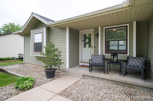 265 Country Club Road, Holland, MI 49423