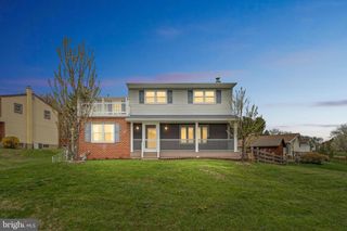 16 WESTWOOD CIRCLE, Plymouth Meeting, PA 19462