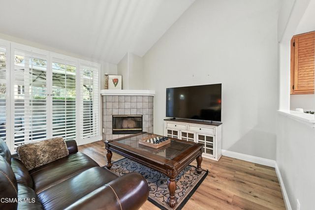 22203 Shadow Valley Circle, Chatsworth, CA 91311