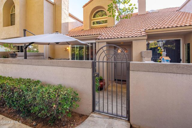 22203 Shadow Valley Circle, Chatsworth, CA 91311