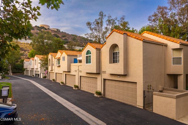 22203 Shadow Valley Circle, Chatsworth, CA 91311