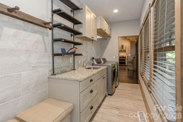 142 Davids Trace, Pisgah Forest, NC 28768