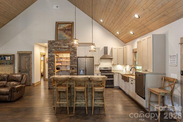 142 Davids Trace, Pisgah Forest, NC 28768