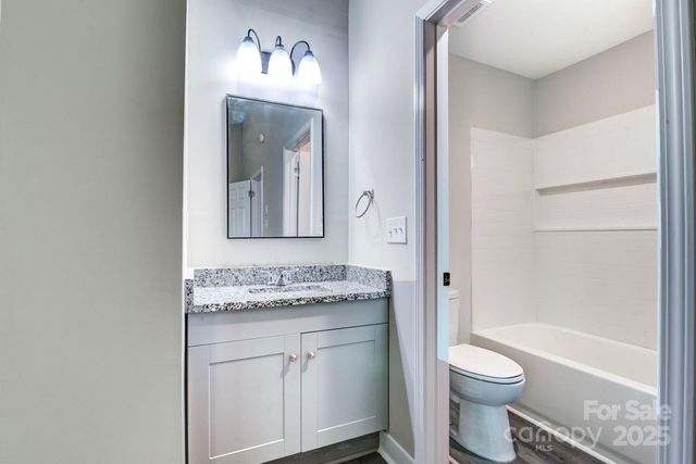 6129 Windsor Gate Lane, Charlotte, NC 28215