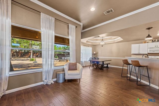10 Long Bow Lane, Wimberley, TX 78676