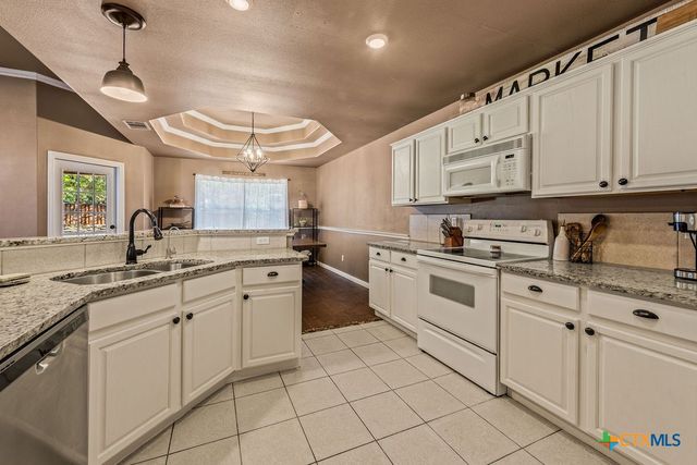 10 Long Bow Lane, Wimberley, TX 78676