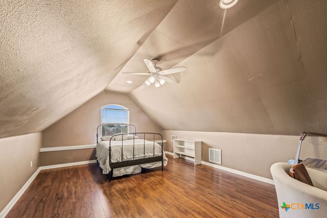 10 Long Bow Lane, Wimberley, TX 78676