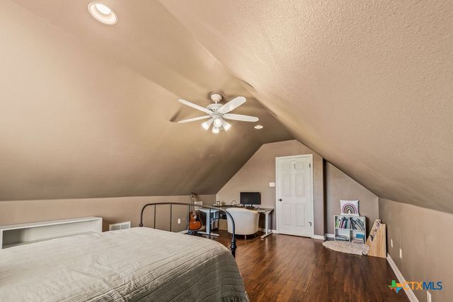10 Long Bow Lane, Wimberley, TX 78676