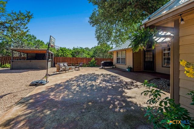 10 Long Bow Lane, Wimberley, TX 78676
